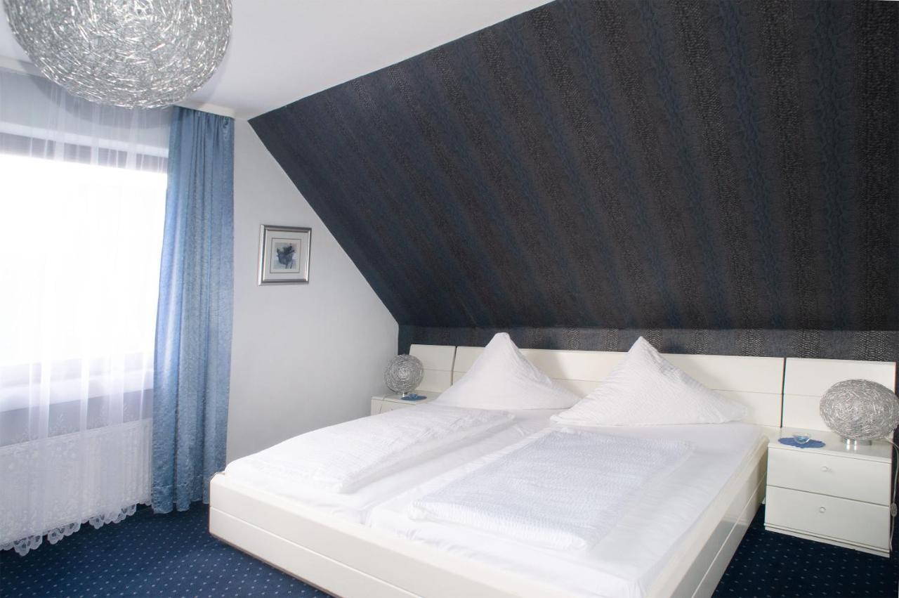 Hotel Garni Haus Schoenberger Heiligenhaus Dış mekan fotoğraf